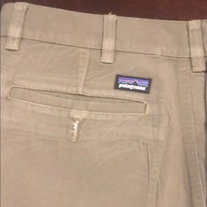 Patagonia flat front Chino size 34